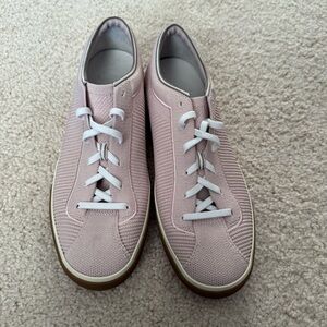 Rothy’s The Lace Up Sneaker Women’s Size 9 Lilac Comfort Low Top Eco Friendly